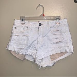 AE White Distressed Hi-Rise Festival Shortie